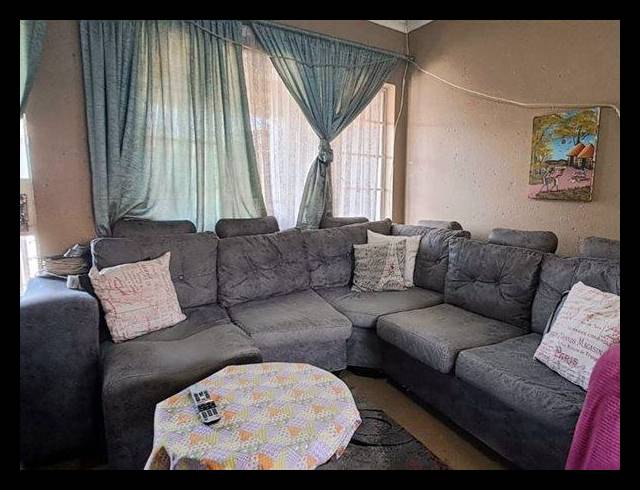 2 BEDROOM APARTMENT FOR SALE IN RYNFIELD